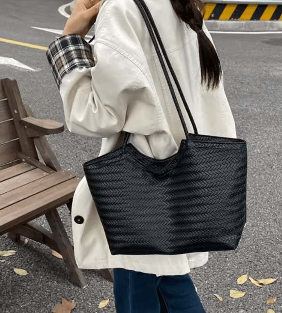 SOKYND Anna Woven Faux Leather Bag in Black