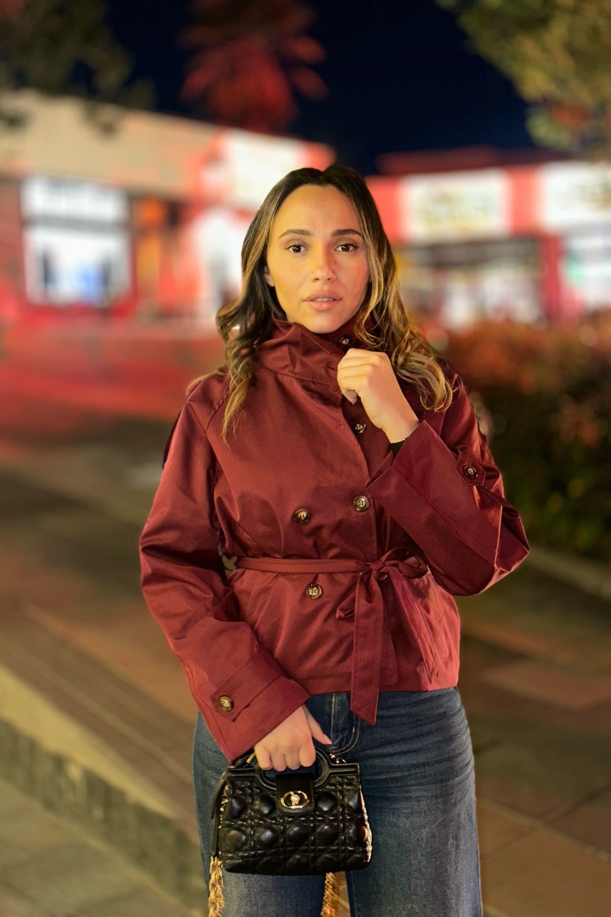 Mara cropped trench coat in burgundy | SOKYND