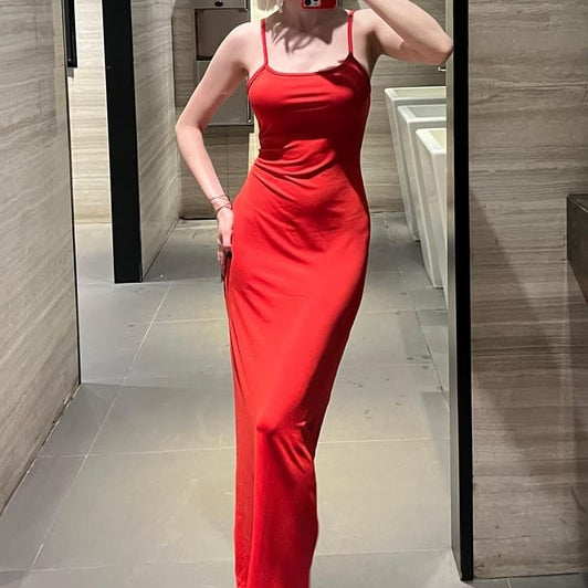 SOKYND Nadira V Neck Strap Midi Dress DressSOKYND-647895-BUR-XS-78359RedXS