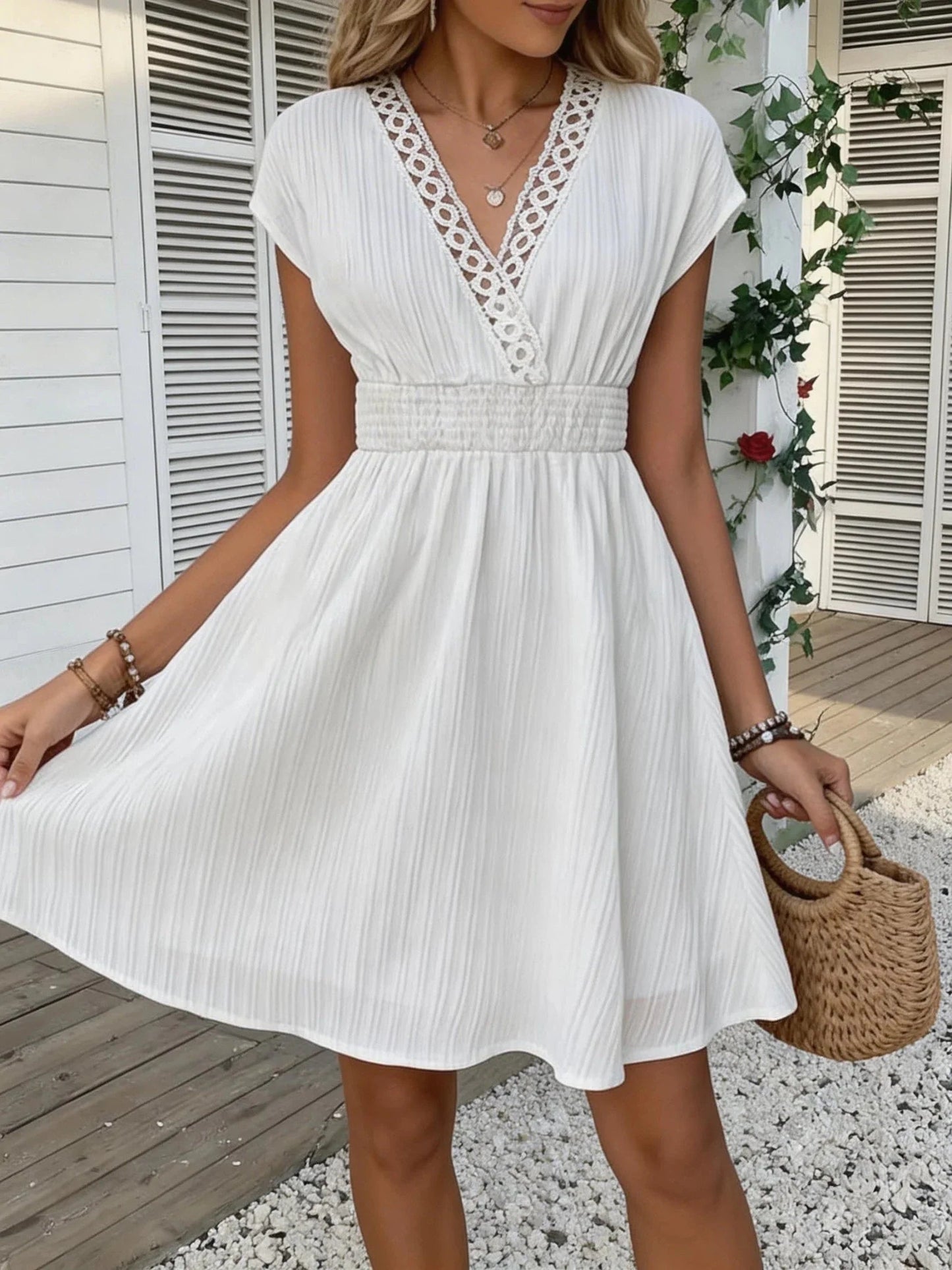 SOKYND Daniela French Lace V-Neck Fitted Dress DressesSOKYND-609175-DEF-S-01271S