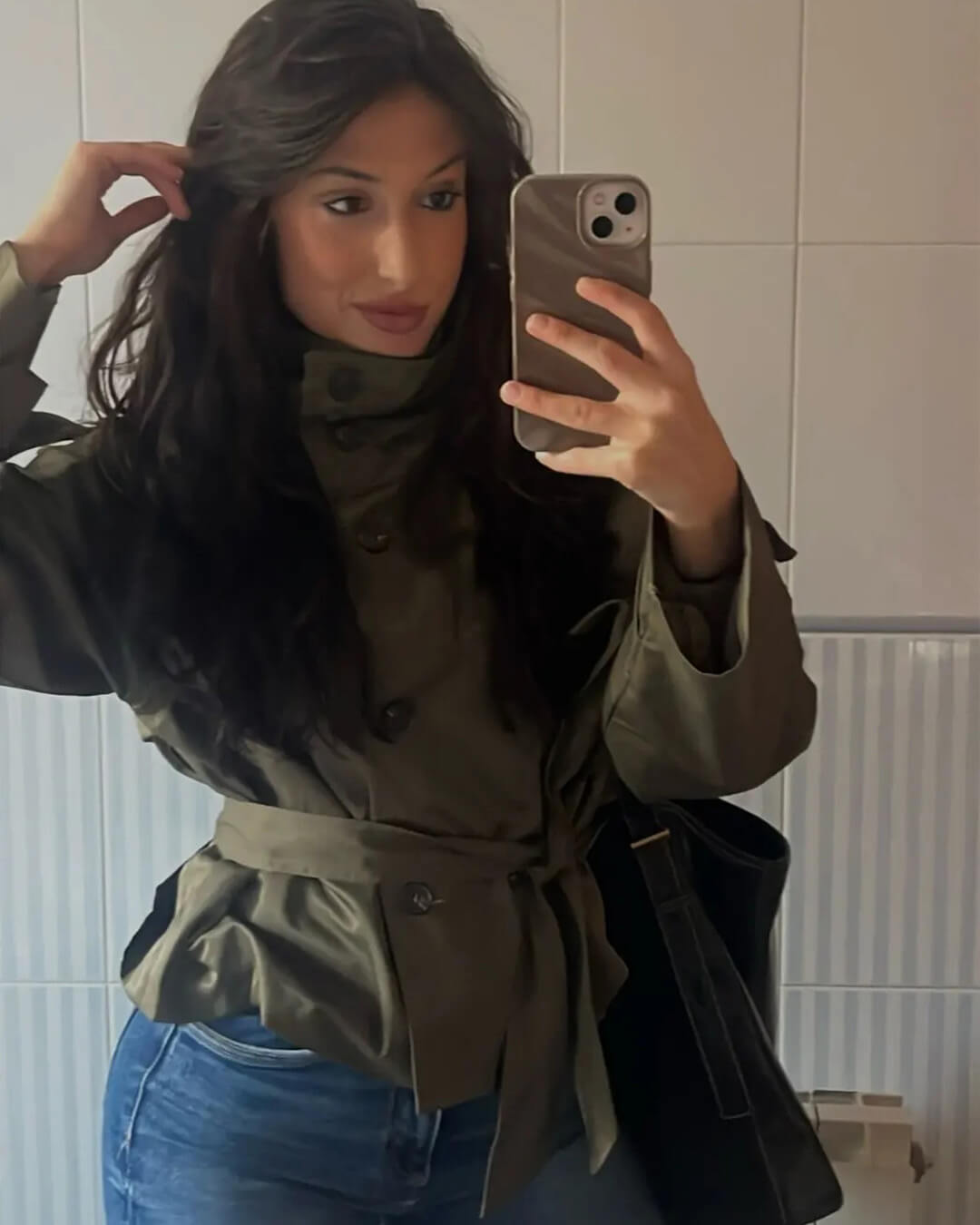 Mara cropped trench coat in olive | SOKYND