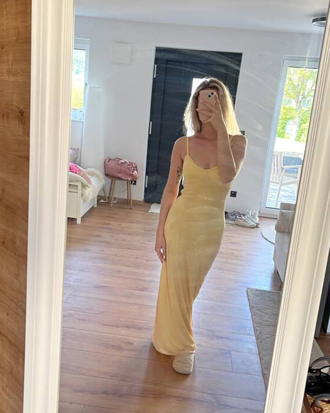 SOKYND Nadira V Neck Strap Maxi Dress DressDeep BlueXS