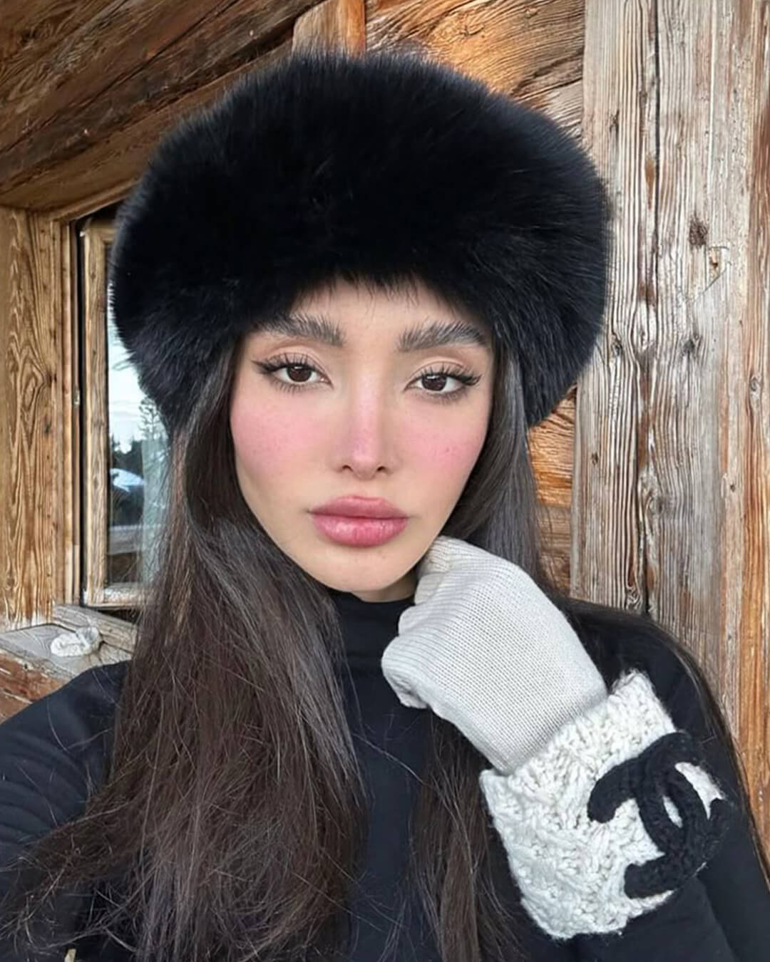 SOKYND Adkia Faux Fur Hat in Black